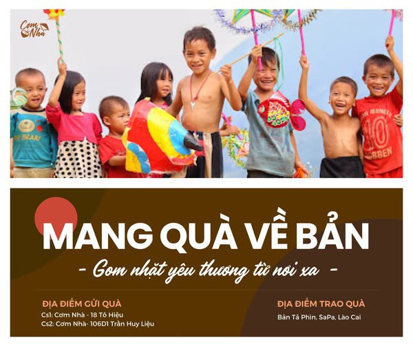 Mang quà về bản